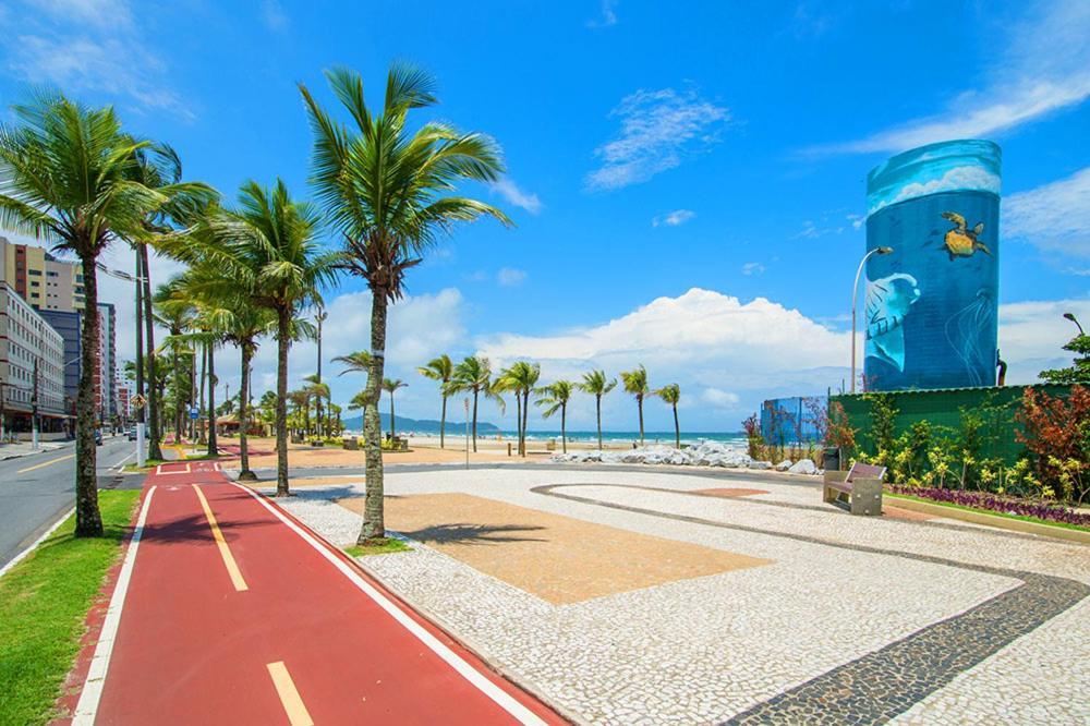 Casa Linda E Aconchegante Com Piscina -Aquecimento Solar O Ano Todo Perto Da Praia Praia Grande  Exterior photo